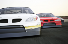 NASCAR 车手兰登·卡西尔（Landon Cassill）以比特币和莱特币形式领取薪水