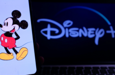 迪士尼将通过数字收藏品应用程序 Veve 放弃“黄金时刻”NFT 收藏品系列